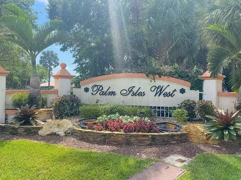 9591 N Crescent View Drive N Boynton Beach FL 33437