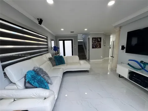 12663 NW 8th Way Miami FL 33182