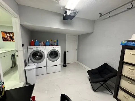 12663 NW 8th Way Miami FL 33182