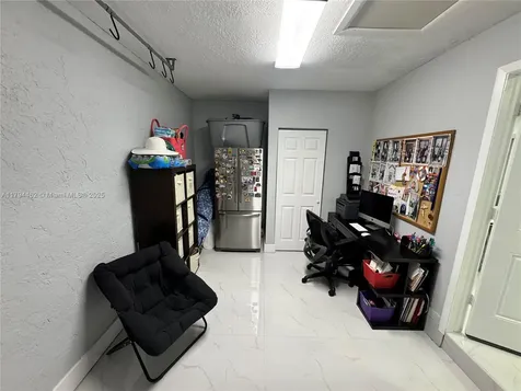 12663 NW 8th Way Miami FL 33182