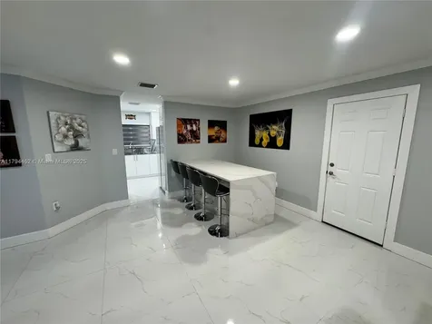 12663 NW 8th Way Miami FL 33182