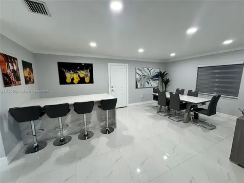 12663 NW 8th Way Miami FL 33182