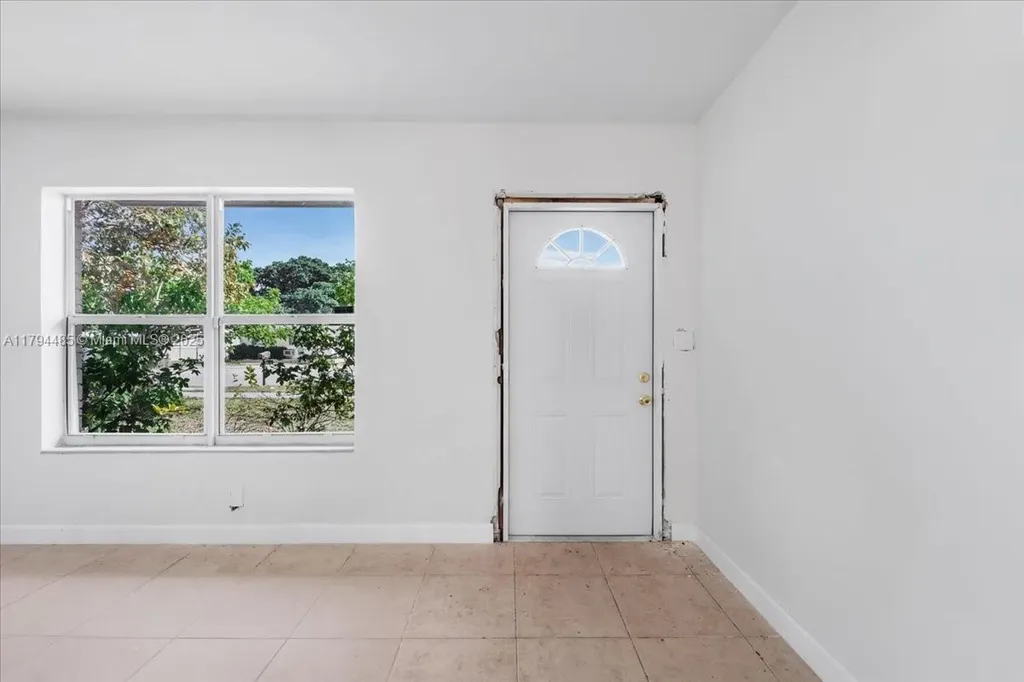 6209 Dawson Street Hollywood FL 33023