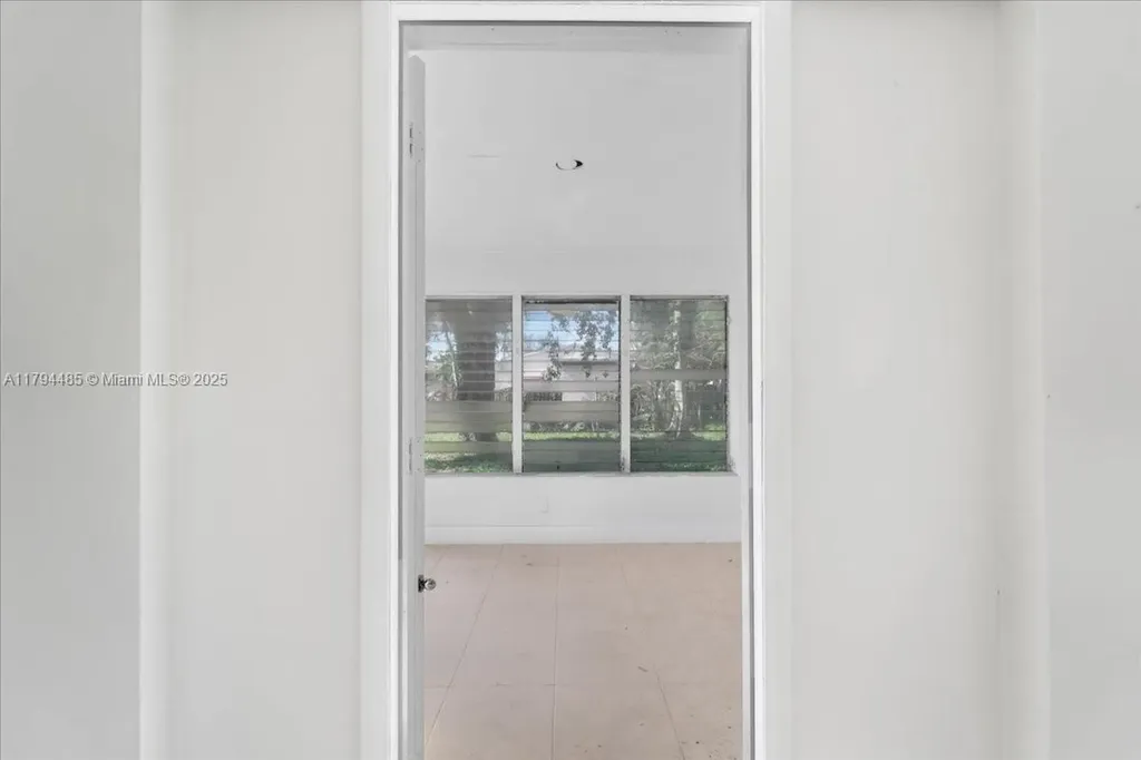 6209 Dawson Street Hollywood FL 33023