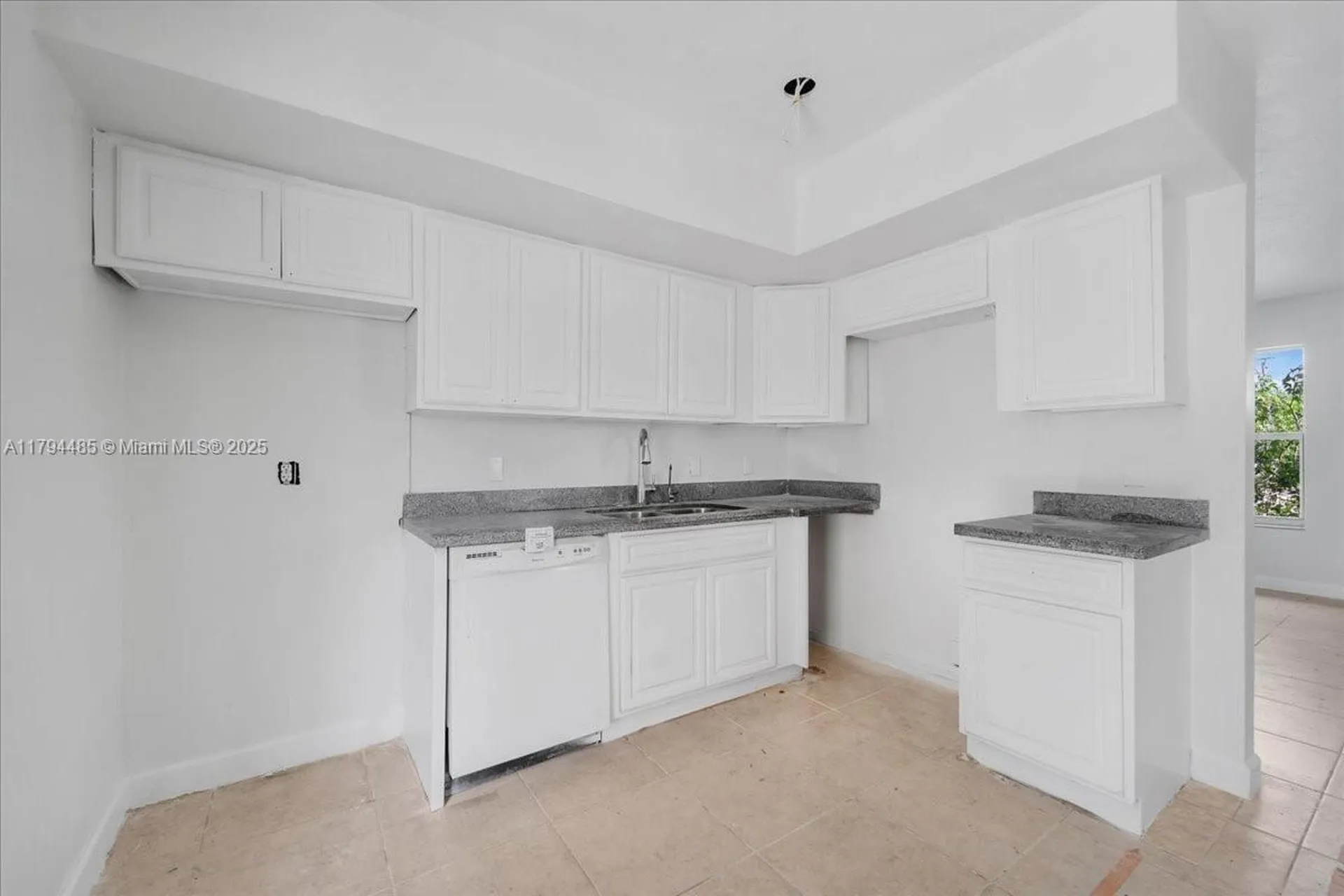 6209 Dawson Street Hollywood FL 33023