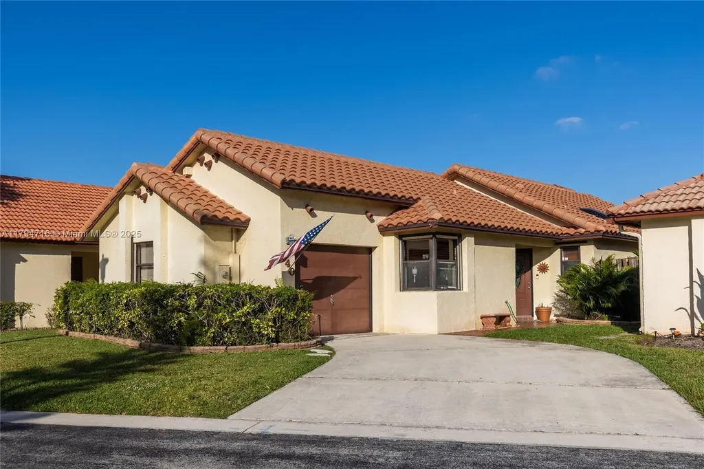 540 SW 113th Terrace Pembroke Pines FL 33025