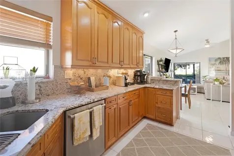 540 SW 113th Terrace Pembroke Pines FL 33025
