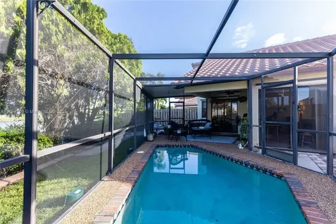 540 SW 113th Terrace Pembroke Pines FL 33025