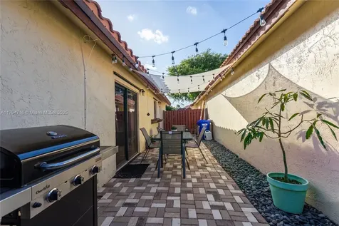 540 SW 113th Terrace Pembroke Pines FL 33025