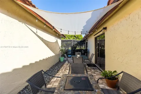 540 SW 113th Terrace Pembroke Pines FL 33025