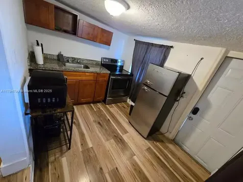 7638 N Miami Avenue Miami FL 33150
