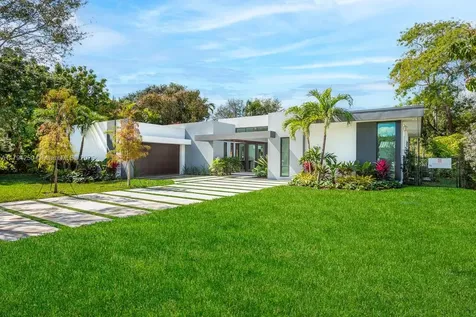 6616 SW 64th Avenue South Miami FL 33143