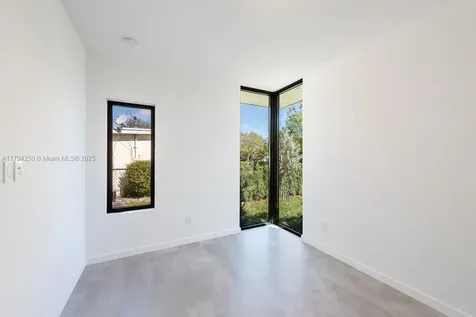 6616 SW 64th Avenue South Miami FL 33143