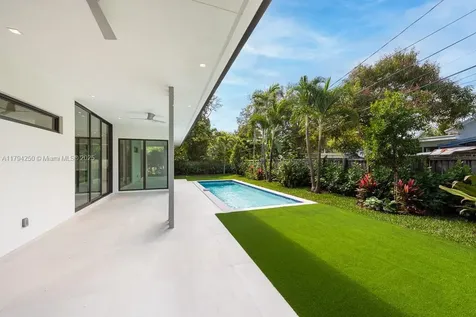 6616 SW 64th Avenue South Miami FL 33143