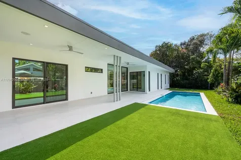 6616 SW 64th Avenue South Miami FL 33143