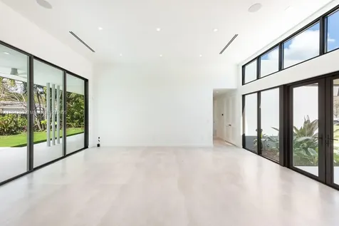 6616 SW 64th Avenue South Miami FL 33143