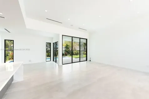 6616 SW 64th Avenue South Miami FL 33143