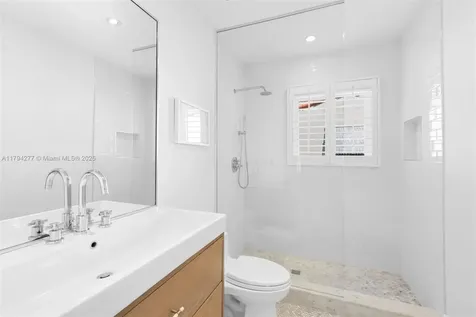 712 NE 72nd Street Miami FL 33138