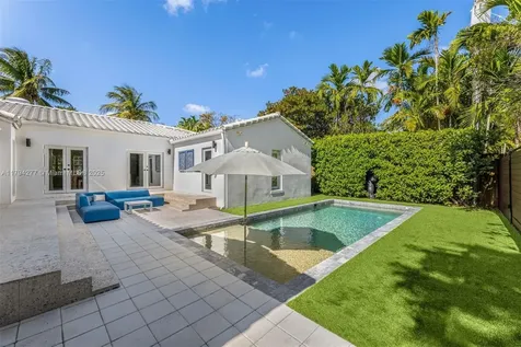 712 NE 72nd Street Miami FL 33138