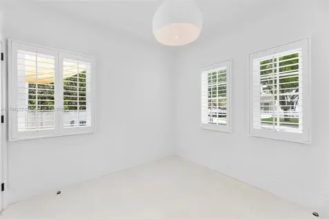 712 NE 72nd Street Miami FL 33138