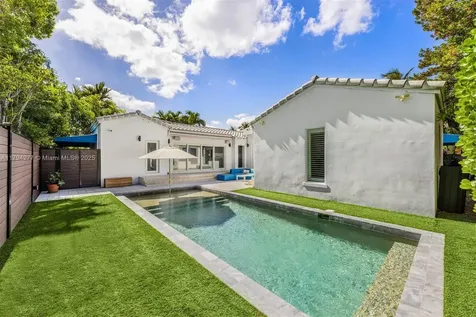 712 NE 72nd Street Miami FL 33138