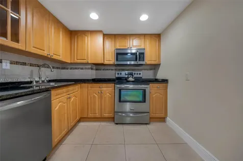 100 Bayview Drive Sunny Isles Beach FL 33160
