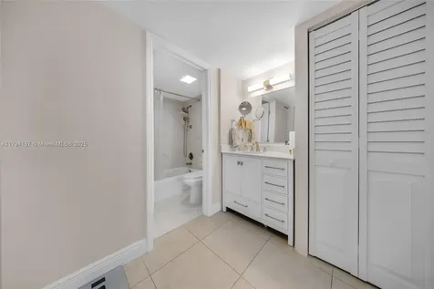 100 Bayview Drive Sunny Isles Beach FL 33160