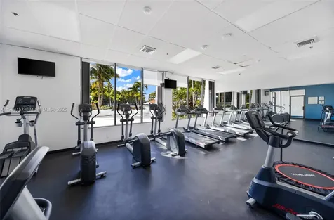 100 Bayview Drive Sunny Isles Beach FL 33160