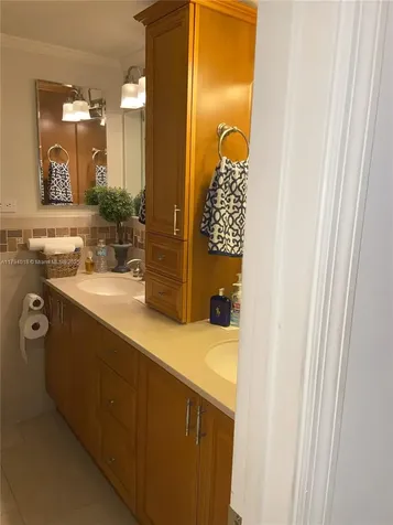 3180 S Ocean Drive Hallandale Beach FL 33009