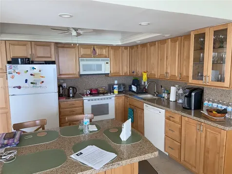 3180 S Ocean Drive Hallandale Beach FL 33009