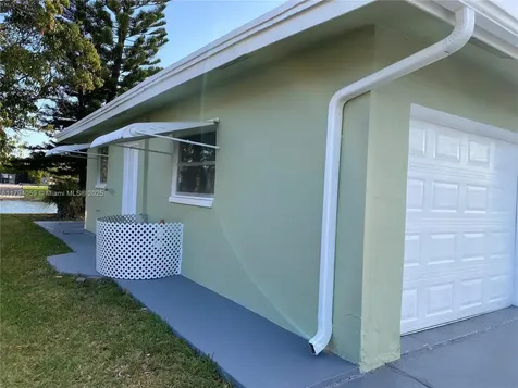 5009 NW 51st Court Tamarac FL 33319