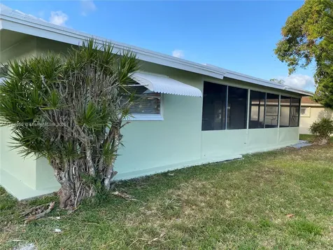5009 NW 51st Court Tamarac FL 33319