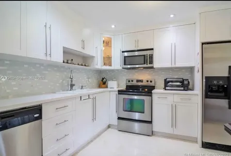 11574 SW 91st Terrace Miami FL 33176