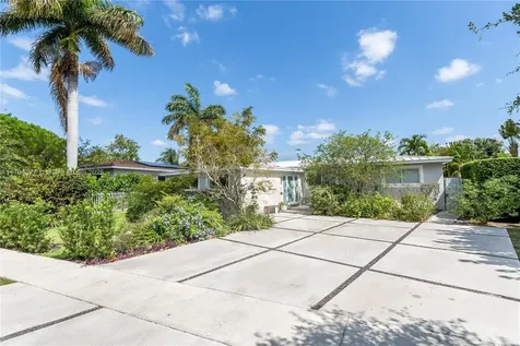 135 NE 128th Street North Miami FL 33161