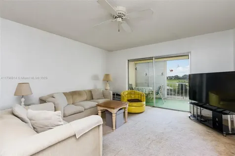 1005 Country Club Drive Margate FL 33063