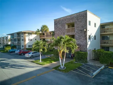 16900 NE 14th Avenue North Miami Beach FL 33162
