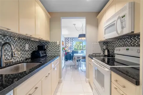 16900 NE 14th Avenue North Miami Beach FL 33162
