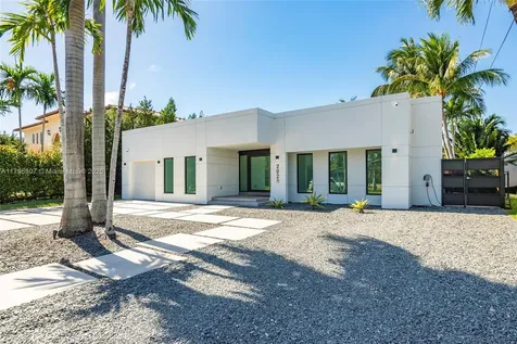 2020 NE 121st Road North Miami FL 33181