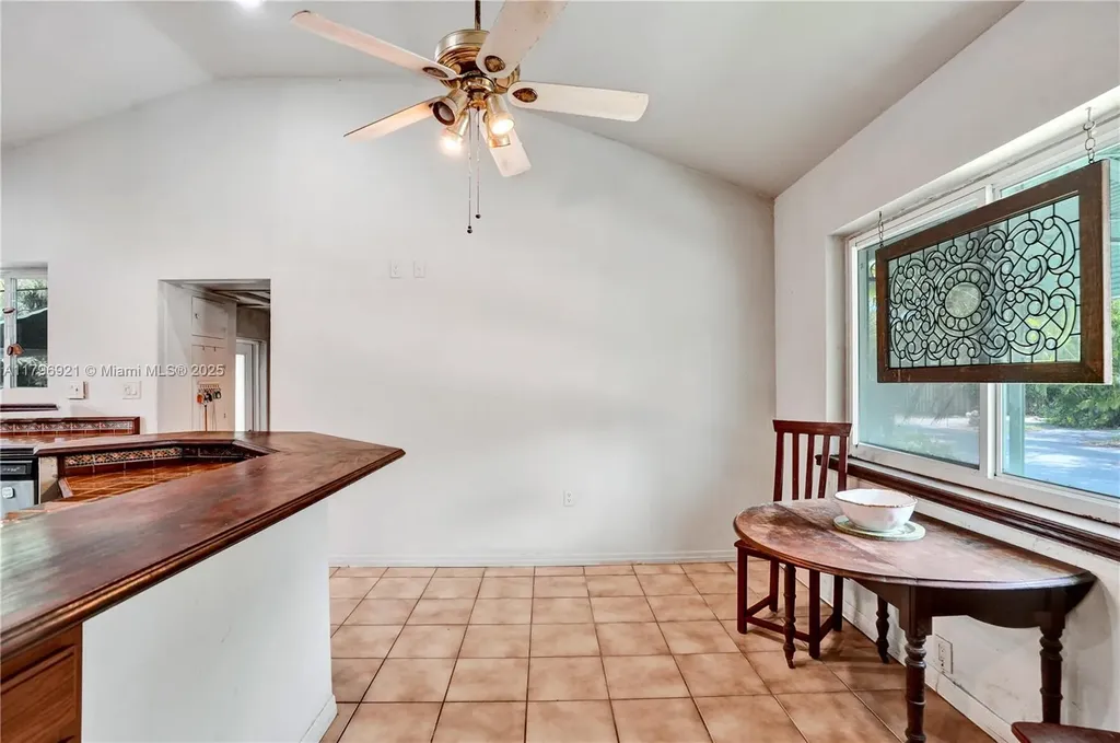 326 S 14th Avenue Hollywood FL 33020