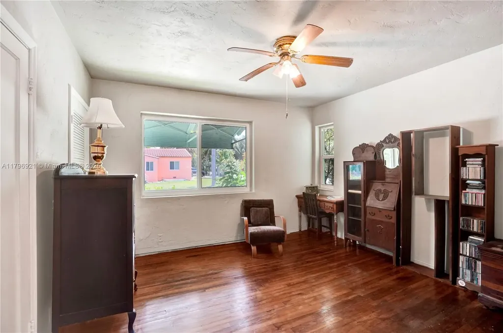 326 S 14th Avenue Hollywood FL 33020