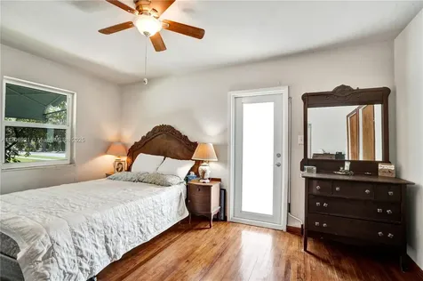 326 S 14th Avenue Hollywood FL 33020