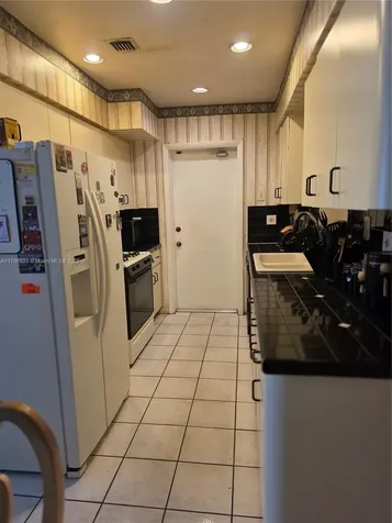11615 Lincoln Boulevard Miami FL 33176