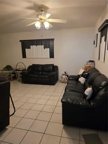 11615 Lincoln Boulevard Miami FL 33176