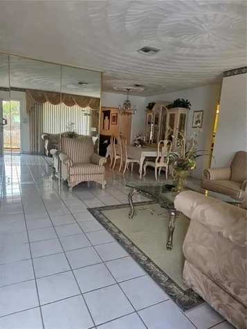 11615 Lincoln Boulevard Miami FL 33176