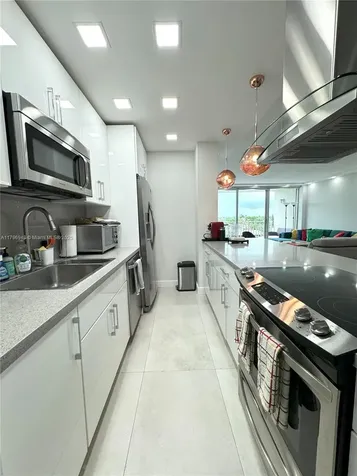 9500 W Bay Harbor Drive Bay Harbor Islands FL 33154