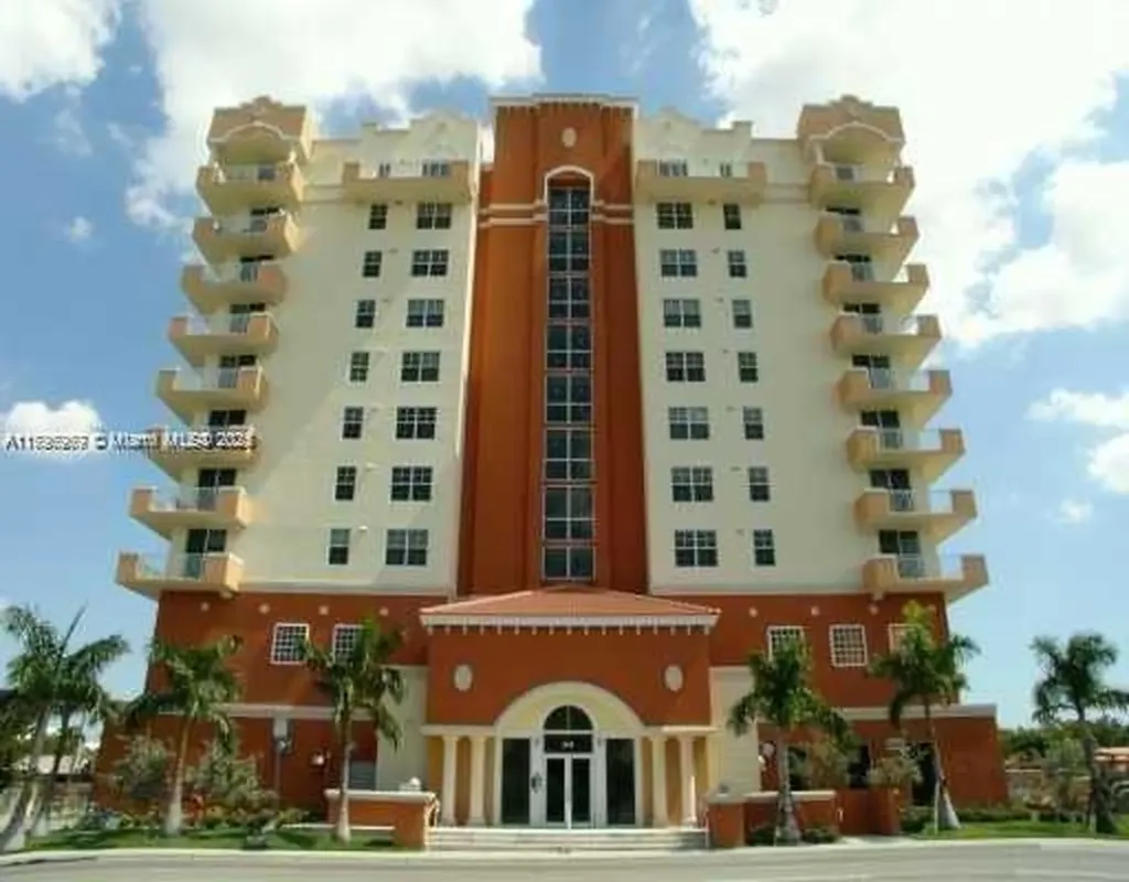 215 SW 42nd Avenue Miami FL 33134