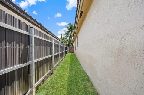 23712 SW 106th Place Homestead FL 33032