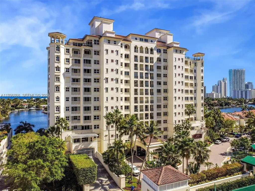 20165 NE 39 Place Aventura FL 33180