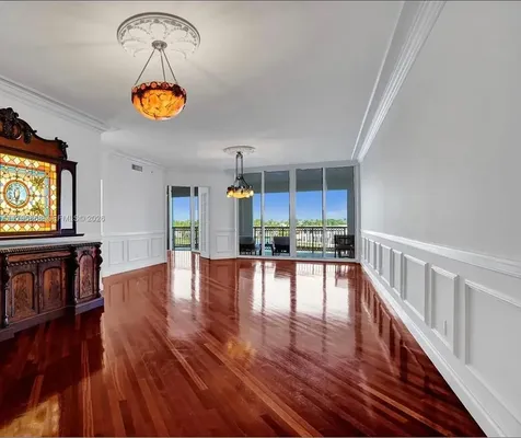 20165 NE 39 Place Aventura FL 33180