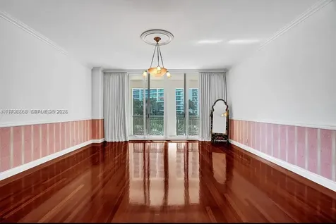 20165 NE 39 Place Aventura FL 33180